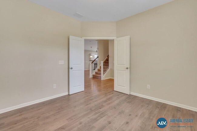 Building Photo - 4-Bedroom Home in Seagrass Station, Bluffton