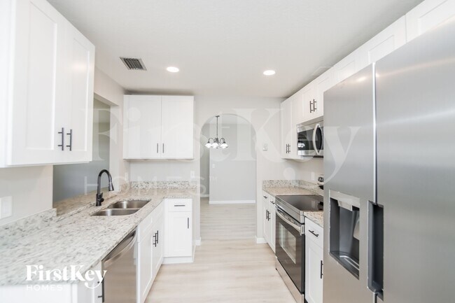 Building Photo - 1377 Prum Ave NW