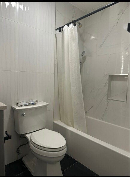 Building Photo - 405 Butterfield Trail