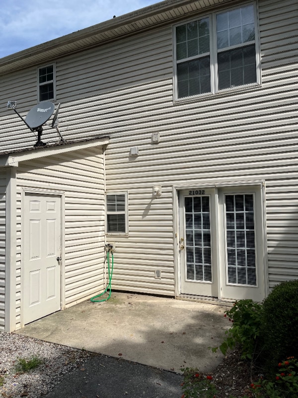 Building Photo - 21028 N Main St