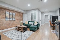 Building Photo - 1255 Raum St NE