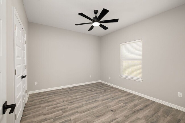 Building Photo - 2608 Bald Cypress Dr