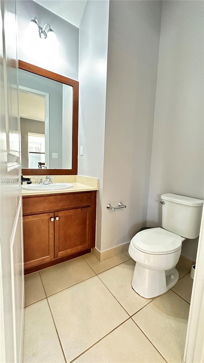 Building Photo - 3278 W 97th Terrace