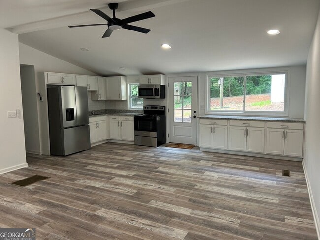 Building Photo - 111 Dogwood Cir