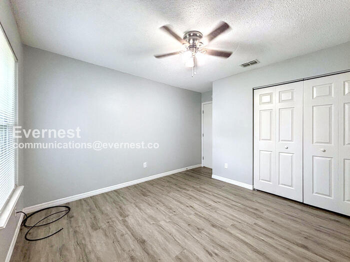 Building Photo - 4808 Eden View Ct