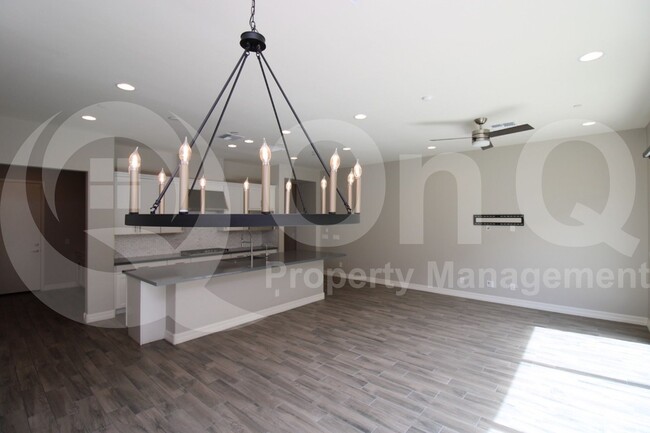 Building Photo - 7437 E Via De Luna Dr