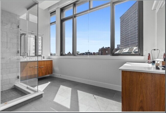 Building Photo - 108-110 Arlington St