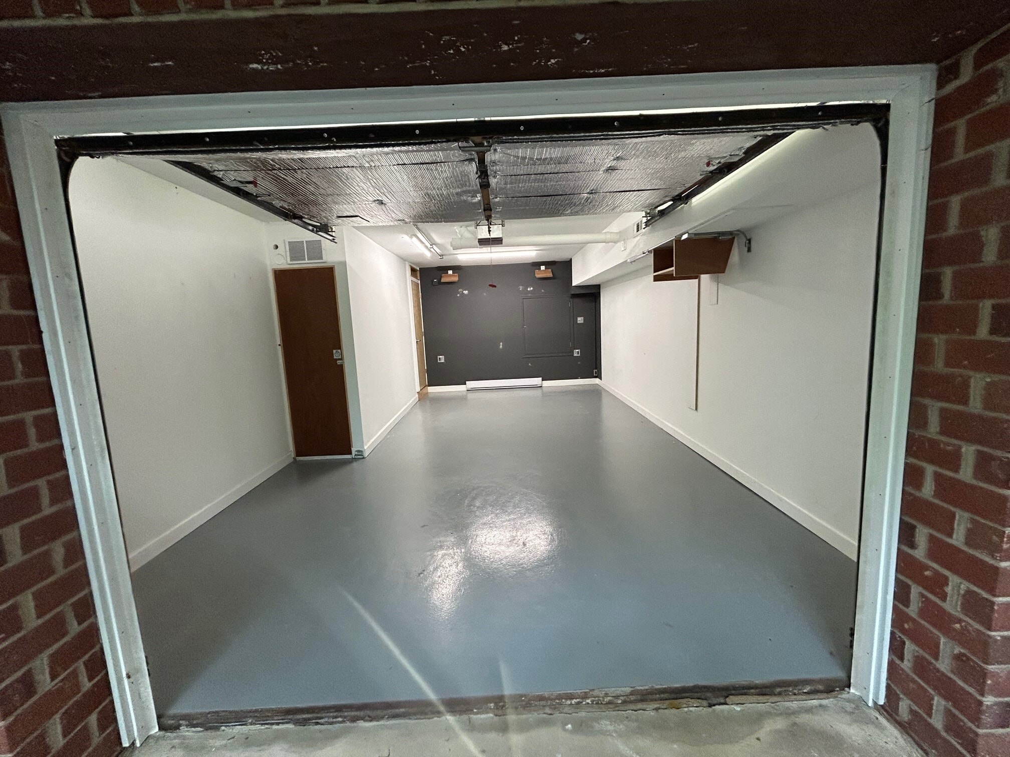 2-car garage or extra living space - 407 McCauley St