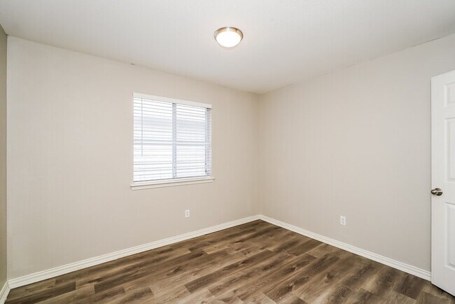Building Photo - 2232 Southway