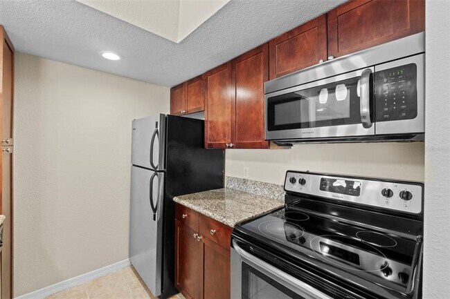 Building Photo - 5160 Conroy Rd