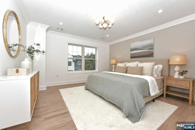 Building Photo - 120 Collignon Way