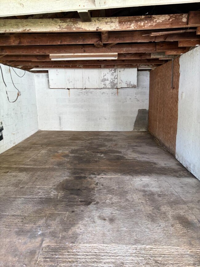 Building Photo - 4925 Ter R