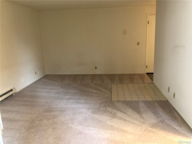 Building Photo - 17109 NE 45th St