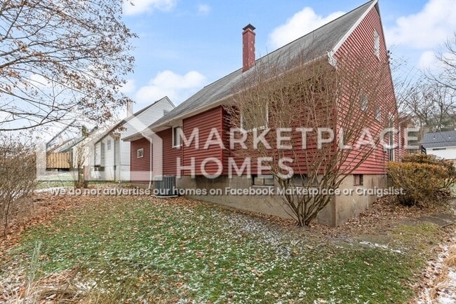 Building Photo - 746 Jefferson Rd