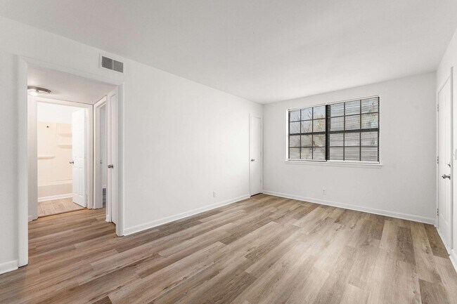 Building Photo - 4558 Brooke Valley Dr