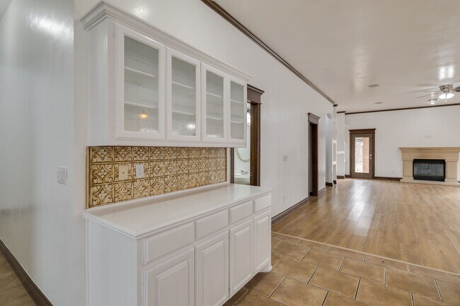 Building Photo - 4304 NW 164th Terrace