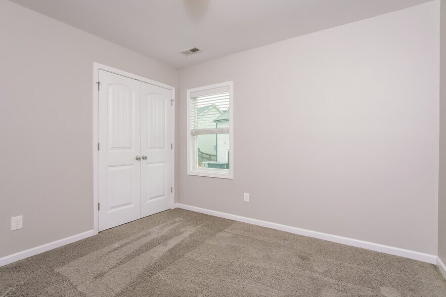 Building Photo - 124 Hansen Run