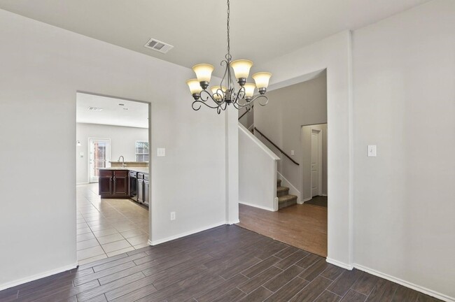 Building Photo - 9617 Tipperary Dr