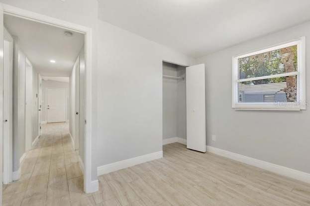 Building Photo - 1325 Windsor Way