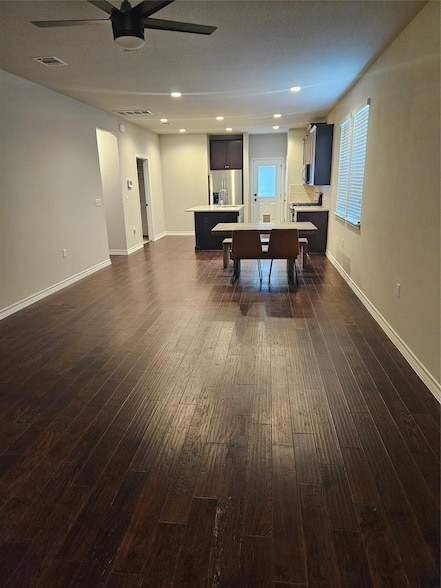 Building Photo - 1802 Los Olivios Wy