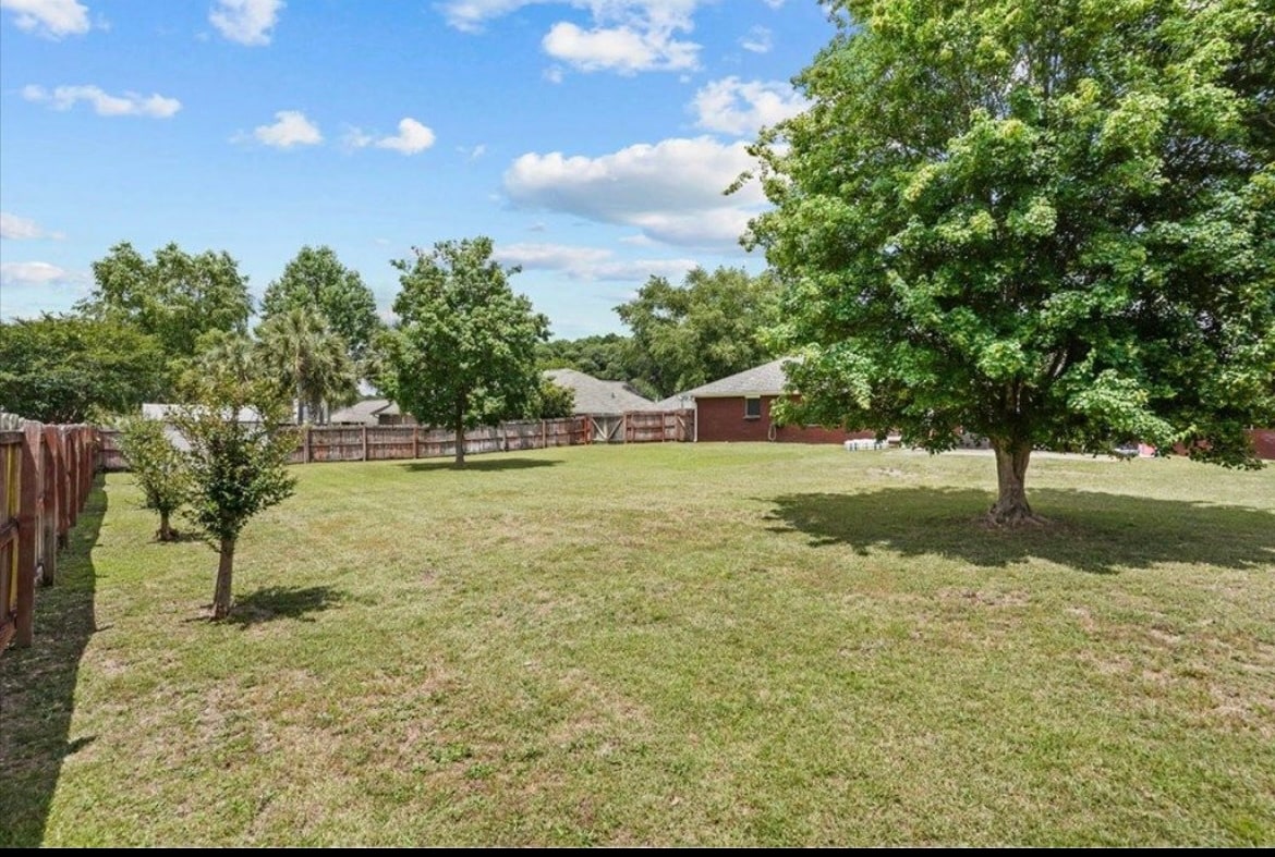 Building Photo - 107 Britt Dr