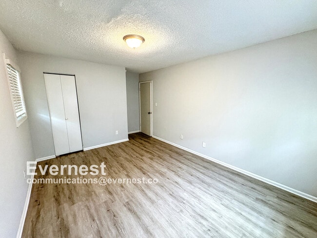 Building Photo - 10703 Pintail Pl
