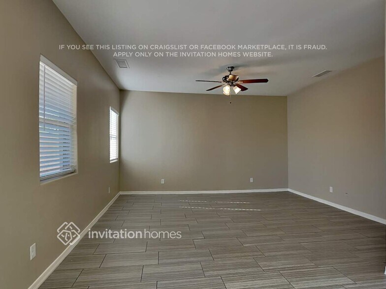 Building Photo - 18619 W Sanna St