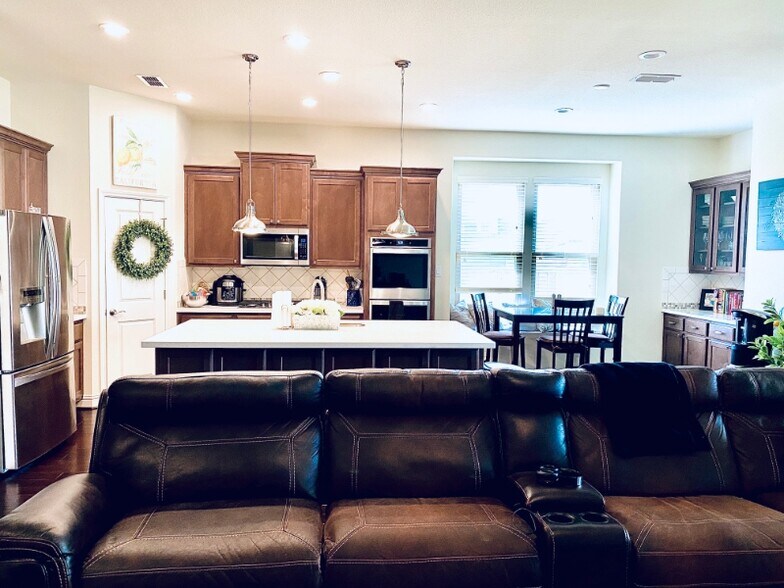 Building Photo - 5714 Remington Briar Ct