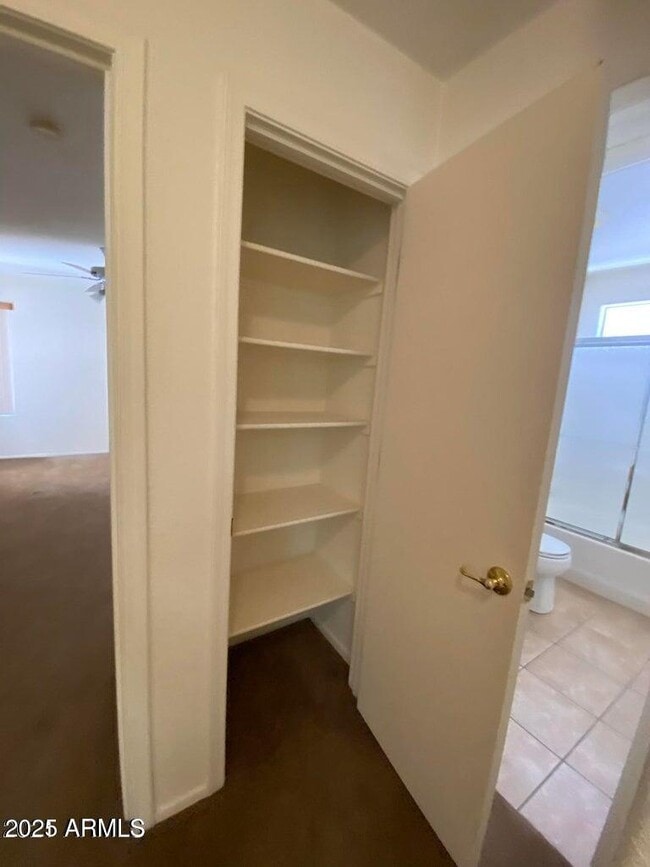 Building Photo - 1461 E La Costa Dr