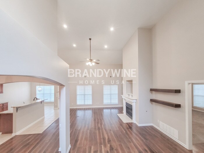 Building Photo - 9876 Brimfield Dr