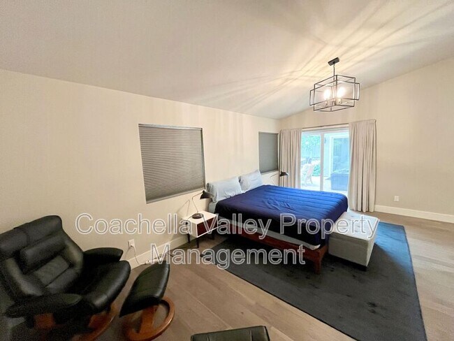 Building Photo - 39866 Newcastle Dr