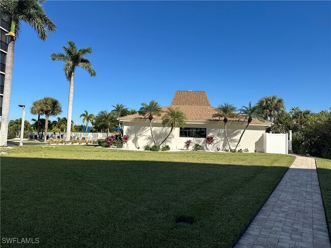 Building Photo - 26171 Hickory Blvd