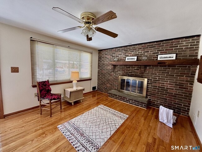 Building Photo - 148 Edgewood Dr