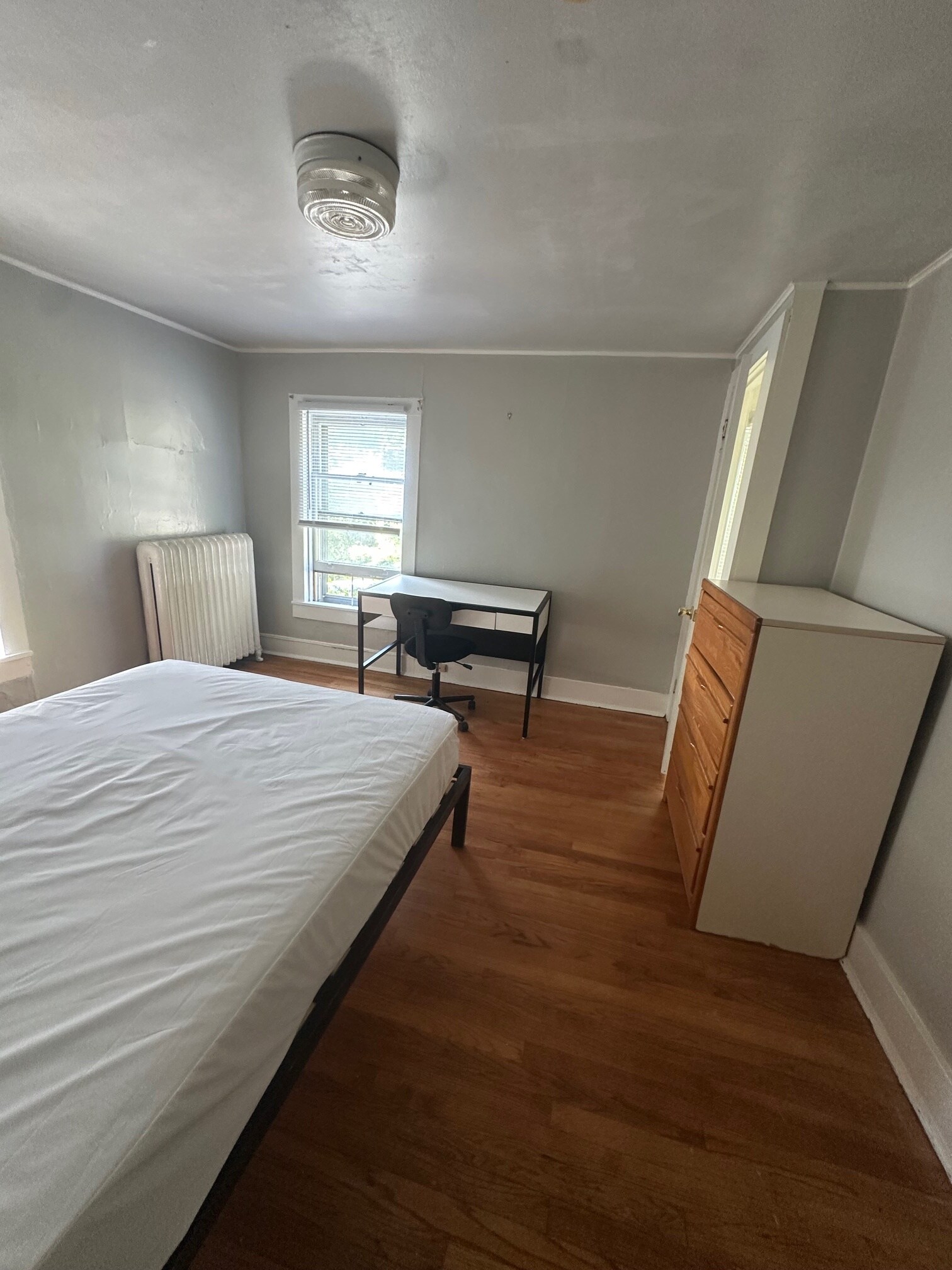 Building Photo - 509 E Buffalo St