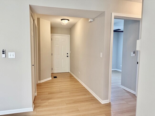 Building Photo - 39849 N Harbor Ridge Dr