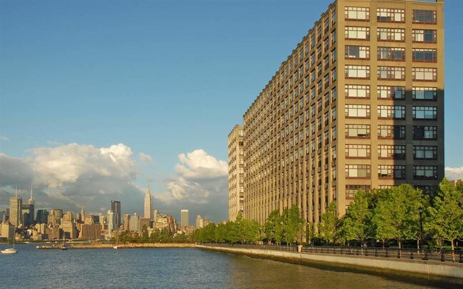 Building Photo - 1500 Washington St