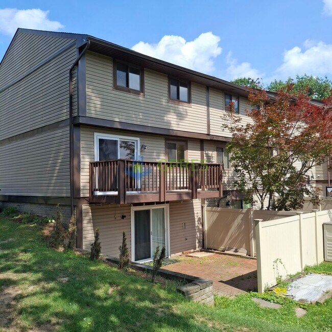 Building Photo - 111 Lebeouf Dr