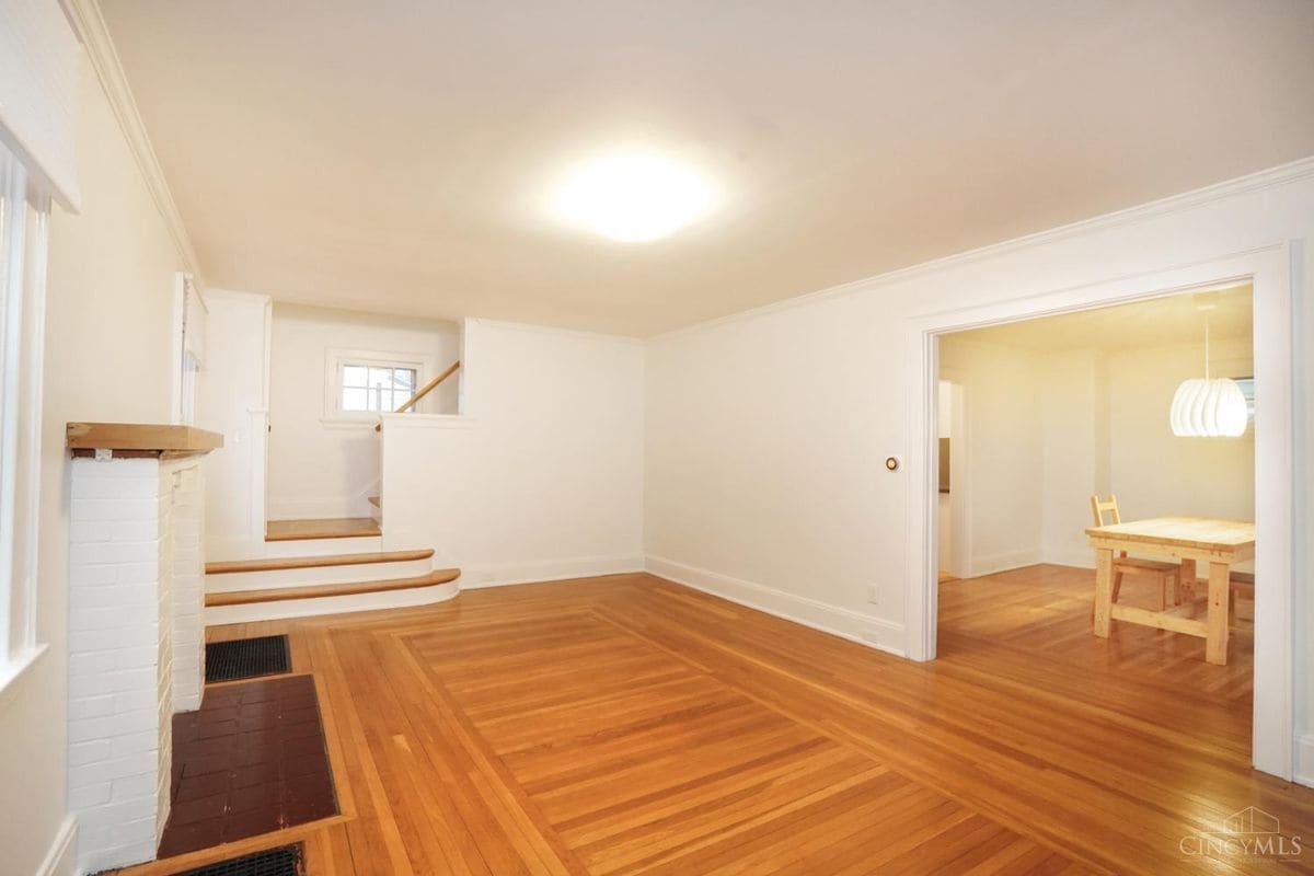 Building Photo - 6622 Bramble Ave