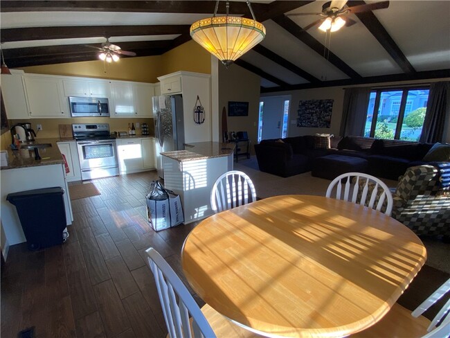 Building Photo - 4 Safe Haven Ct