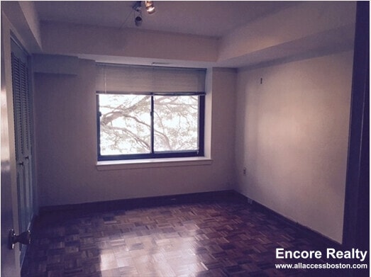 Primary Photo - 1243 Beacon St