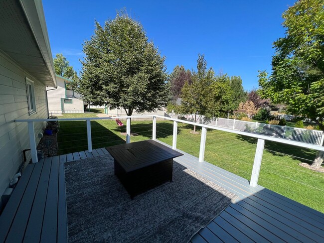 Building Photo - Beautiful 4 bed 3 bath home!