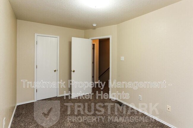 Building Photo - 4501 Mattie Dr