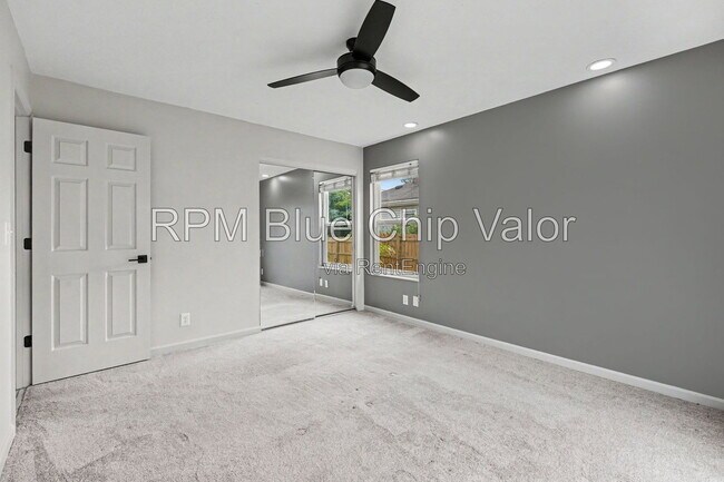 Building Photo - 5133 Cook Ave