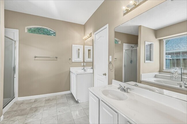 Building Photo - 17507 Whispering Star Ct