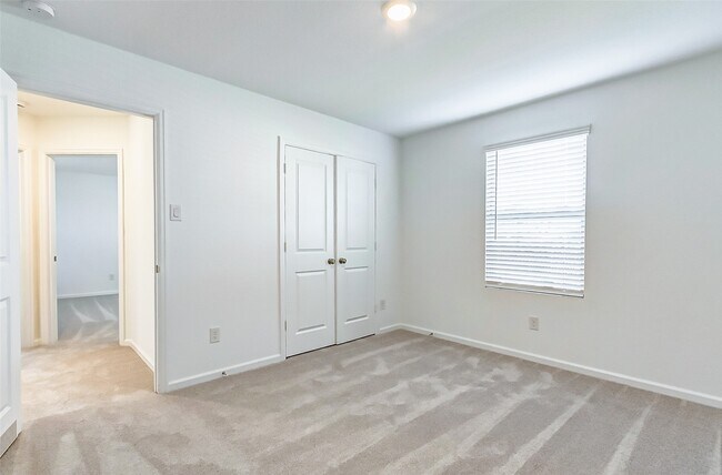 Building Photo - 20913 Cropani Shadow Dr