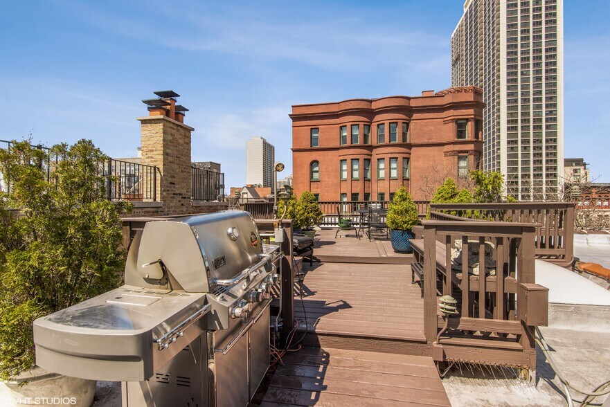 Building Photo - 145 W Burton Pl