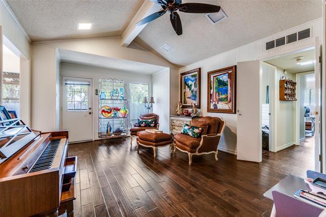 Building Photo - 10696 Pagewood Dr