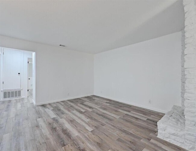 Building Photo - 2303 Cedrick Cove