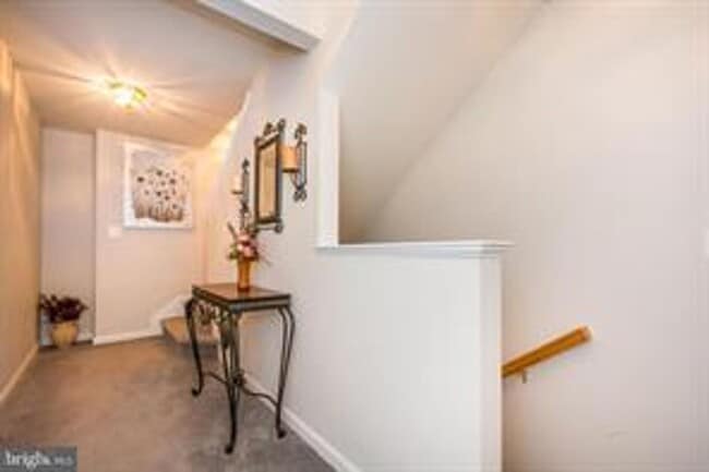 Building Photo - COMING SOON! June 1st - Beautiful Townhouse with 3rd Floor Master Suite!