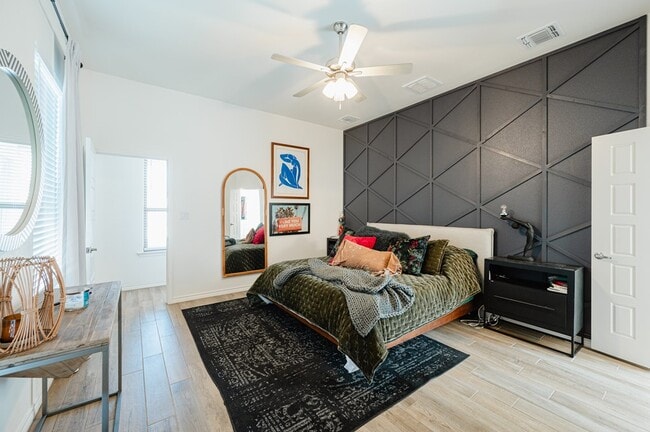 Building Photo - 5401 Constitution Ave